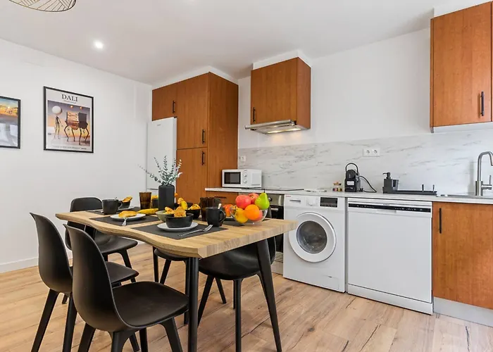 Διαμέρισμα Dali, Espectacular Apartamento, Escritorio Y Wifi Χιχόν